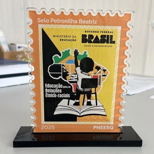 carapicuiba-e-contemplada-com-o-selo-petronilha-beatriz-goncalves-e-silva